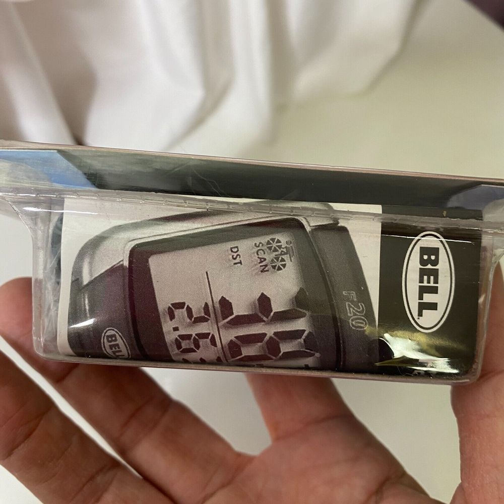 Bell 20 Function Gray/Silver Calorie Counter & Backlit Screen Bike Computer New - Picture 6 of 6
